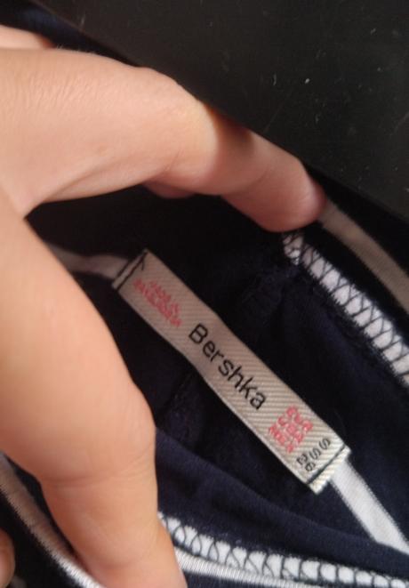 Námornícka modrá sukňa bershka, bershka,s