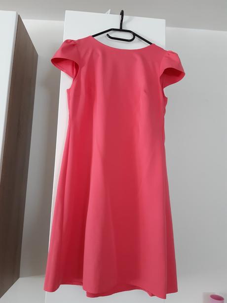 Dámske krátke šaty, 36