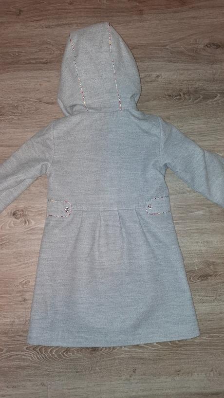 Kabát pre slečnu, sergent major,146