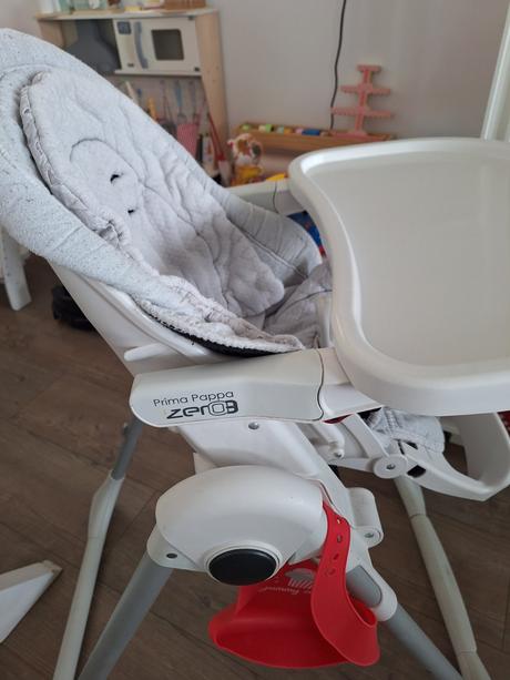 Detská stolička na krmenie, 