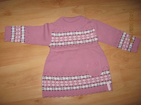 Dievčenský pulovrík, 104