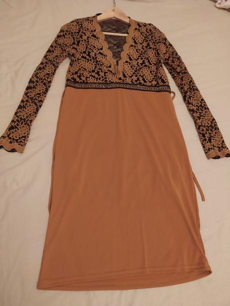 Slávnostné šaty, m