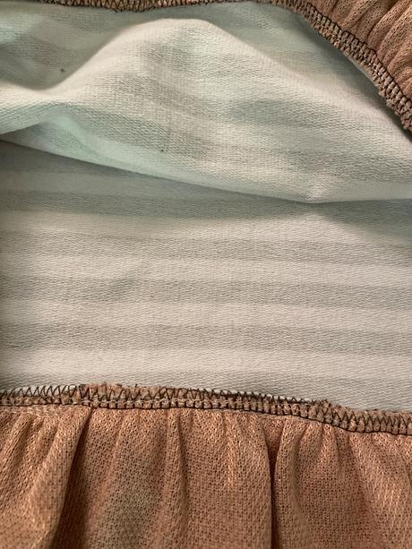 Šaty s jednorožcom, 164