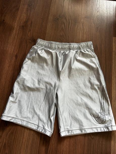 Kratase nike, nike,158