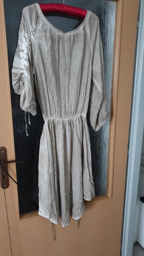 Nenosené šaty by o la la, 