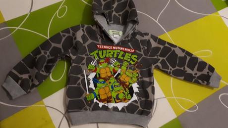 Mikina s kapucou, 92