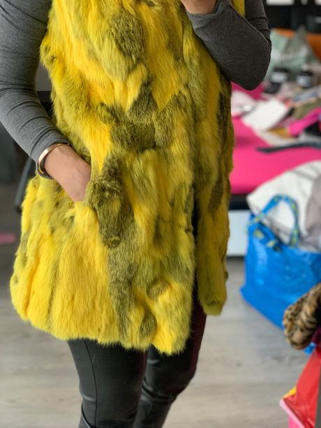 Kozusinove vesta nenosena, s