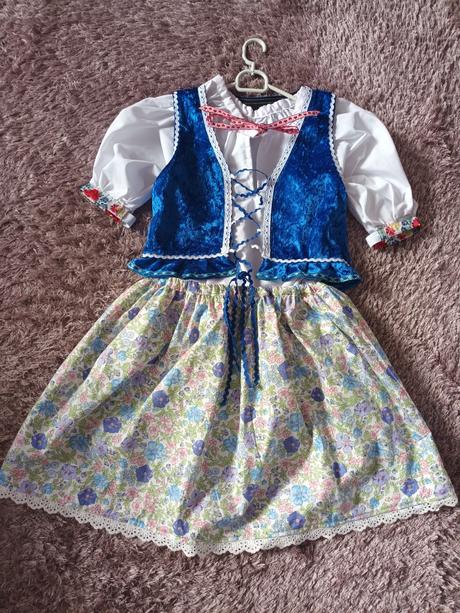 Dievčenský kroj 9-11rokov, 146