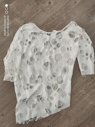 Biely asymetricky top ripped,