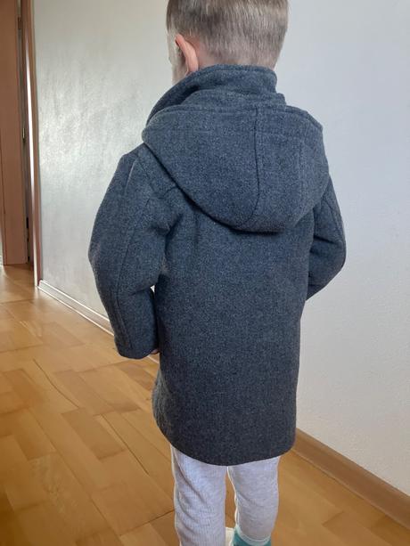 Chlapčenský kabát, 92