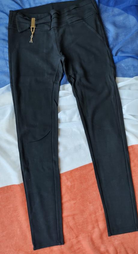 Čierne legíny s mašľou, s