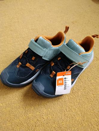 Turistické topánky decathlon (veľkosť 30), quechua,30