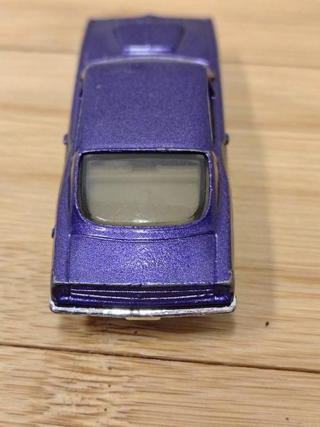 Zberate model hot wheels '68 hemi cuda mattel 2006,