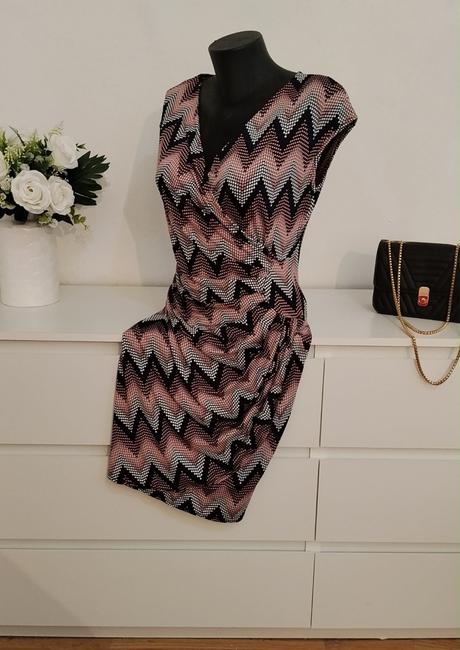 Elegantné vzorované šaty esperance paris, s
