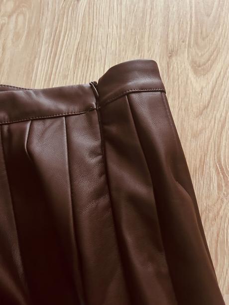 Štýlová koženková plisovaná sukňa tally weijl, tally weijl,s