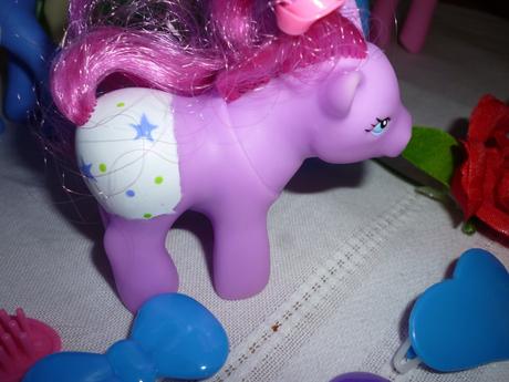 Sada koníkov + doplnky (inz.č.88), 