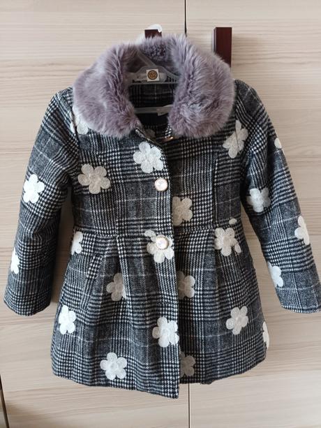 Kabátik so šatami, 116