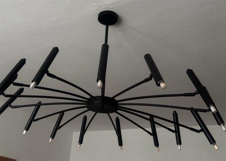 Moderná a dekoratívna lampa, 