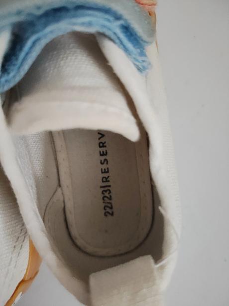 Platenky reserved, reserved,22