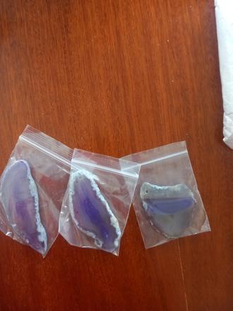 Prívesky z minerálov, a achat,