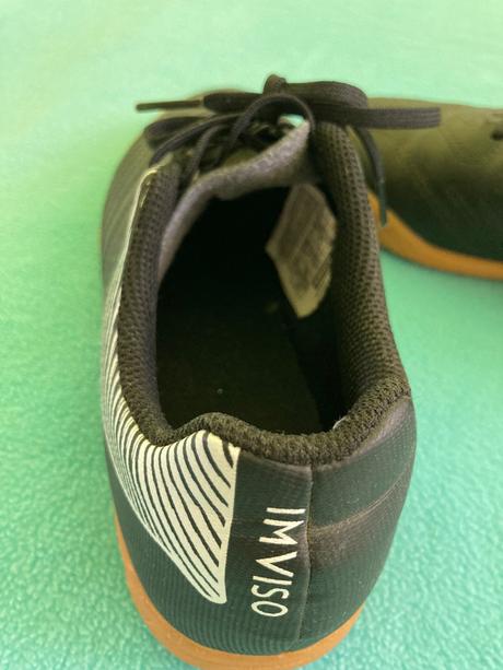 Halovky, tenisky na futsal c. 39, decathlon,39