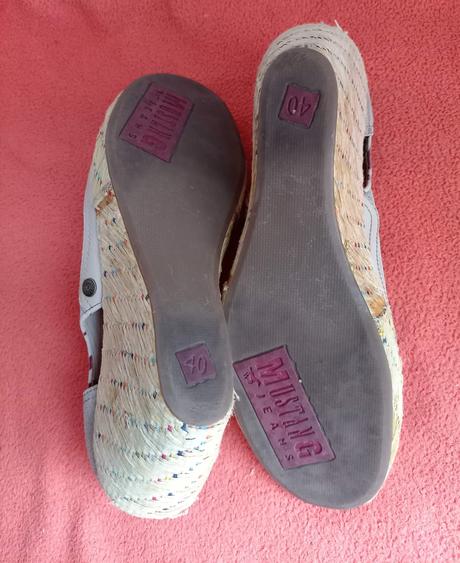 Mustang sandále, mustang,40