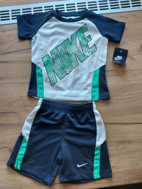 Nike suprava- tricko + kratasy, futbalove., nike,98