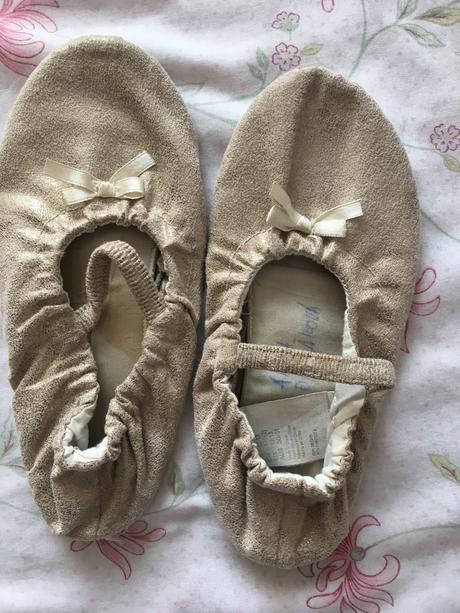 Zlaté cvičky-baletky, h&m,28