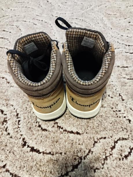 Champion, champion,39