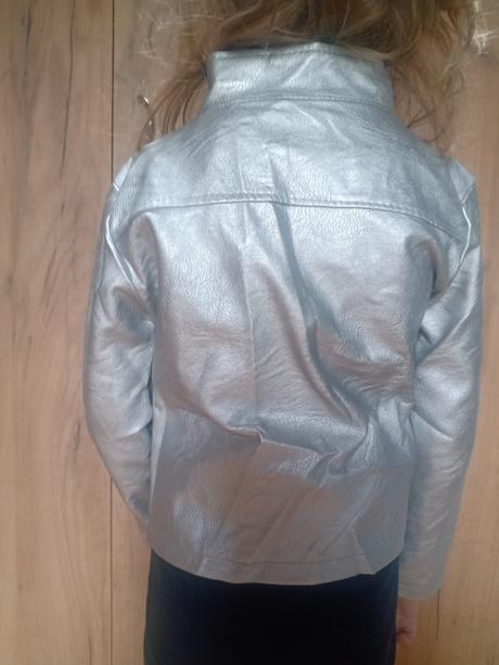 Tenká koženka, 116