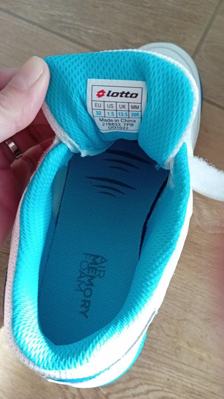 Tenisky, lotto,32