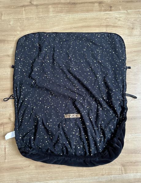 Nepadava deka pinkie,