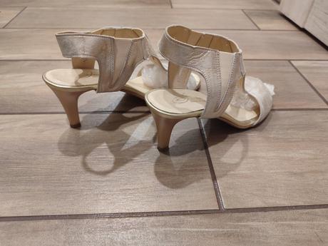 Spoločenské topánky na nízkom opätku, 38