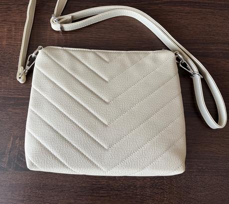 Kabelka nová nenosená, 