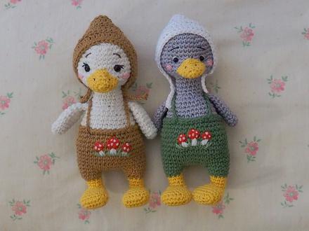 Háčkovaná húska 19 cm, 