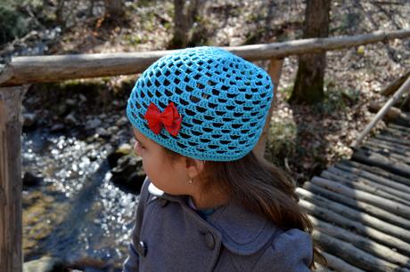 Háčkovaná čiapočka s kvetom, 50 - 158