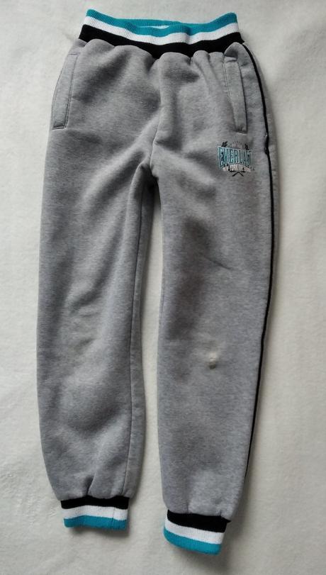 Hrubšie tepláky, 146