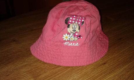 Nohavice a tričko, 74