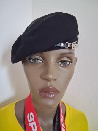 Čierna baretka nová, m / s