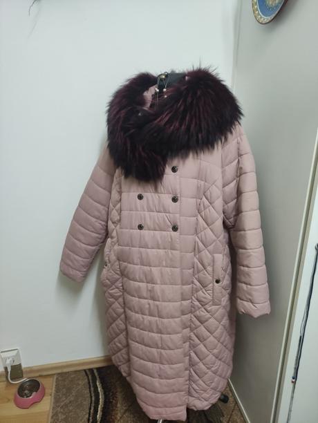 Nádherná bunda, golier pravý myval, 54