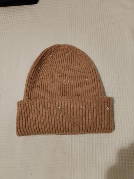 Čiapka s kamienkami orsay, orsay