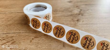 Nálepka - handmade -natur- 10 kusov,