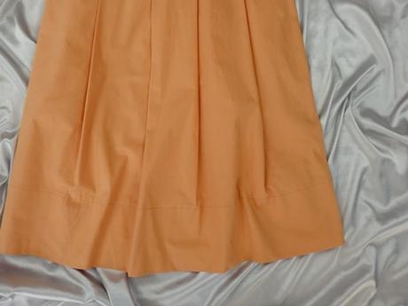 Kvalitné originálne šaty, 34