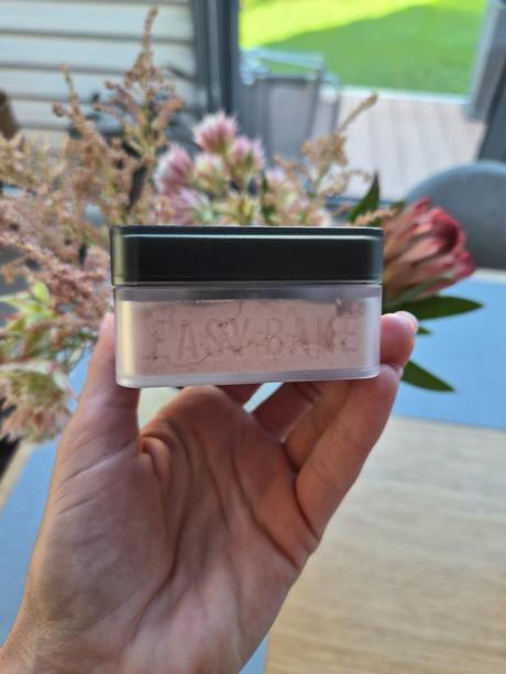 Puder huda beauty,