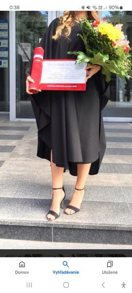 Ako zabaliť vysokoškolský diplom na poličku?