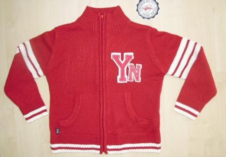 Svetríky /110-116/, reserved,110