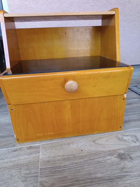 2x retro stolíky,