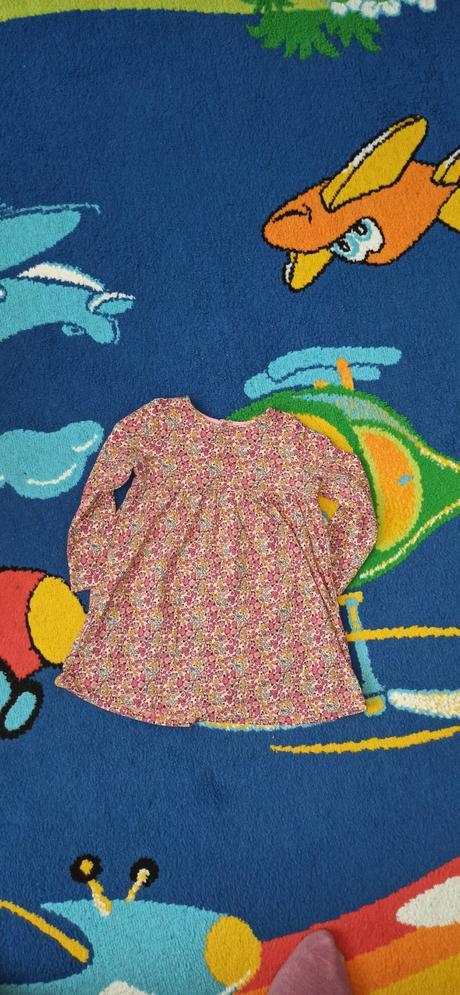 Kvietkovane saty, f&f,80