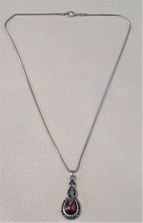 Retiazka s príveskom,