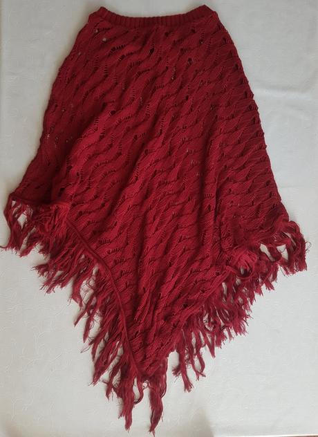 Damske pletene ponco / pelerina,